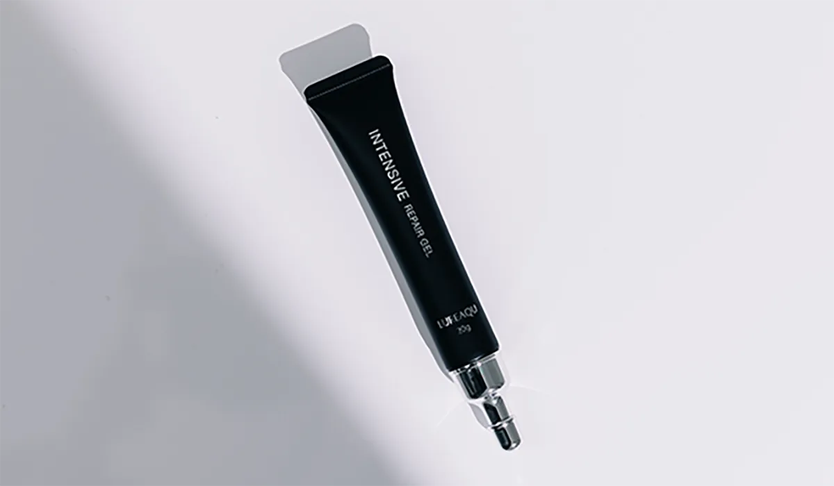 目元、口元のケアに着目した美容ポイントジェル